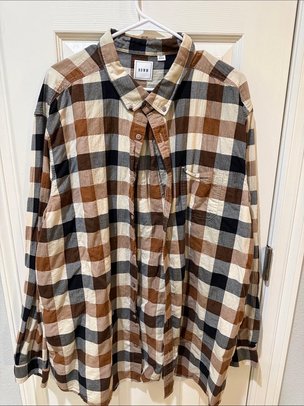 BDWN Men's Brown Plaid Button-Down Shirt - Casual Long Sleeve